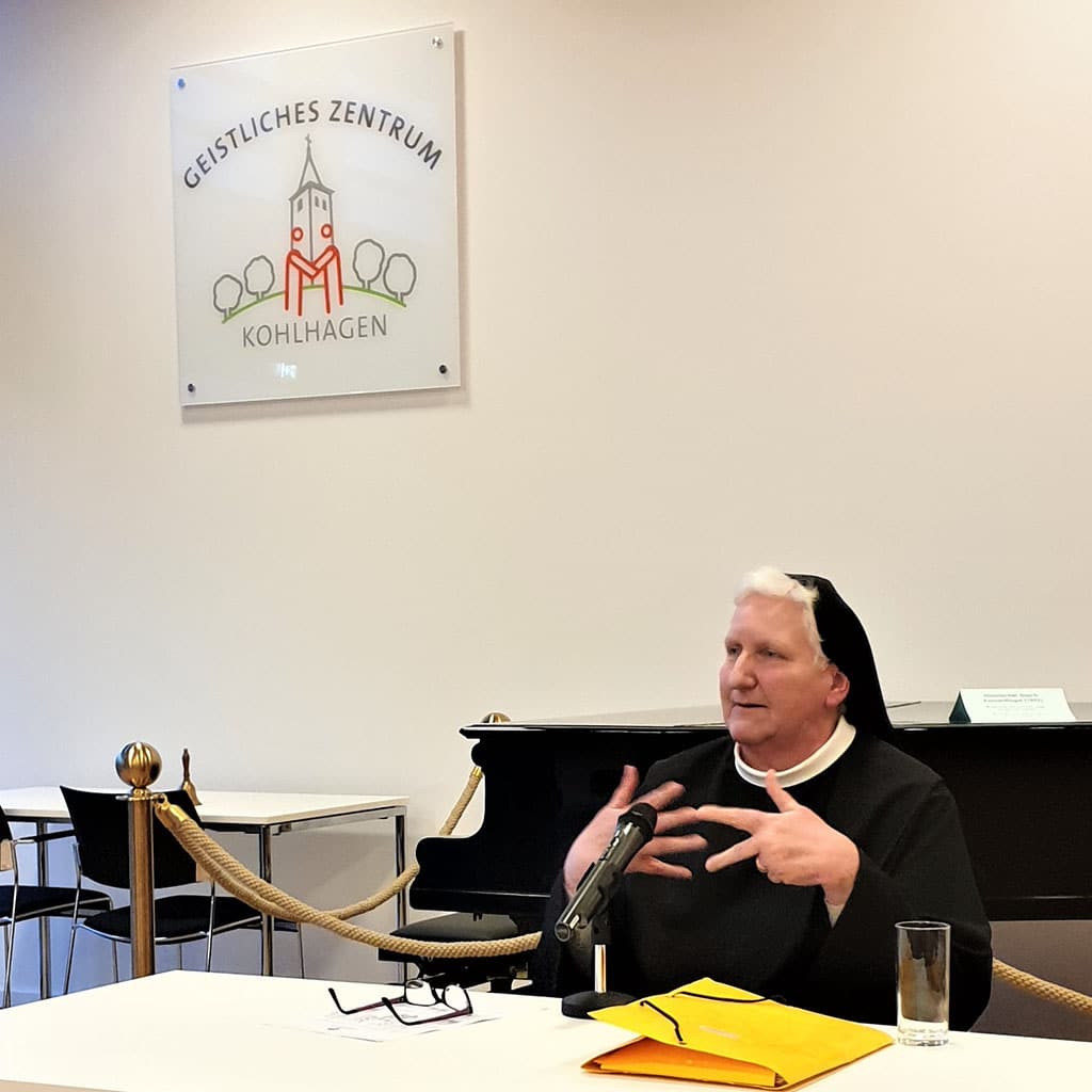 Thema: Diakonat und Priesteramt für Frauen in der Katholischen Kirche